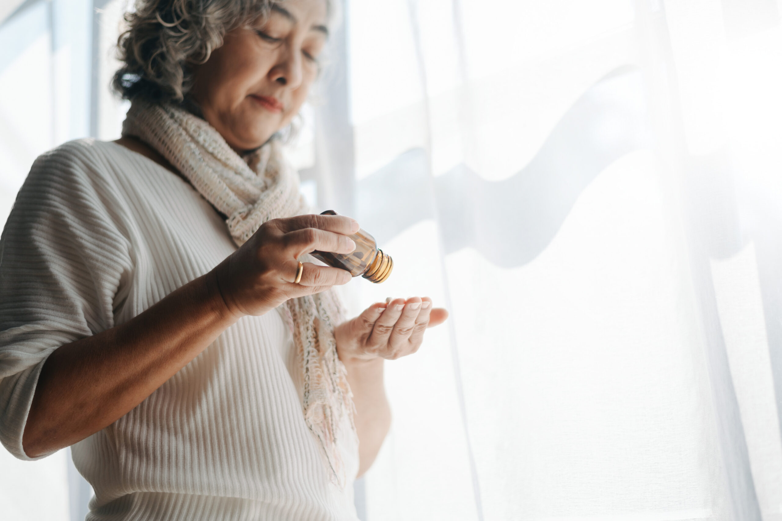 a-senior-woman-taking- prescribed-gabapenting